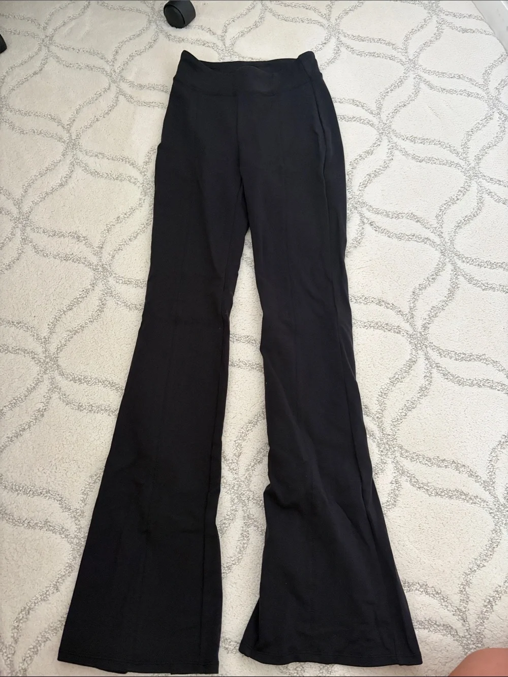 Alo flutter flare leggings